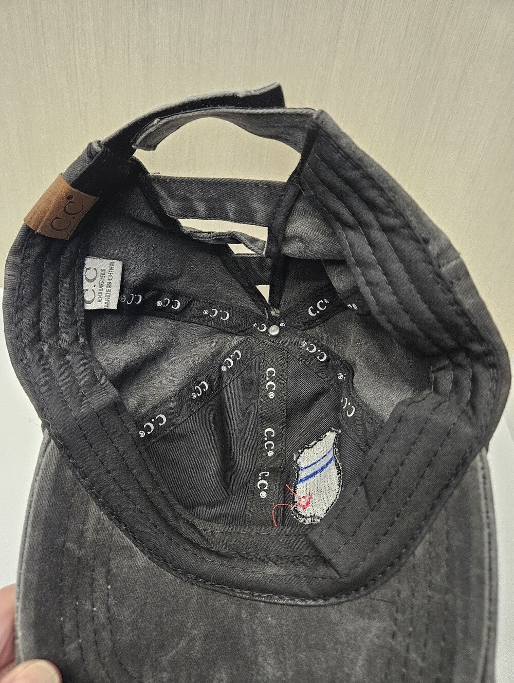 C.C Thin‎ Blue Line Heart Womens Black Distressed Baseball Hat - Picture 7 of 7